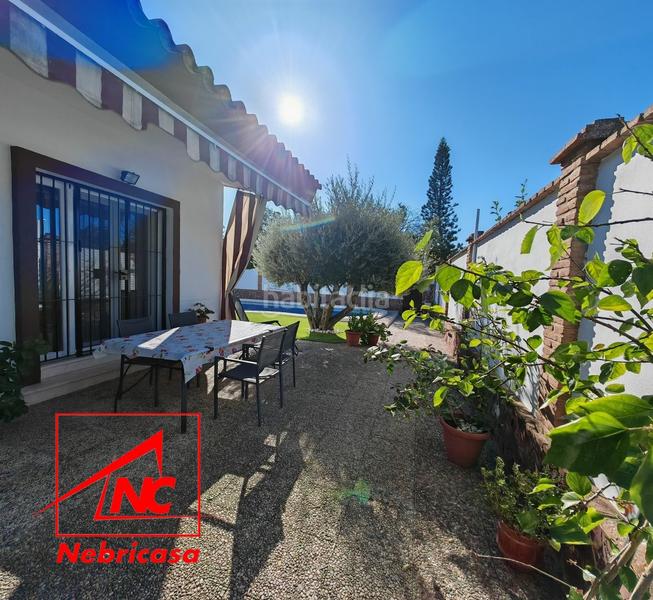 Foto ec652d50-1611-49b3-aa4c-0ec6b33dcb10. Chalet with pool in La Jara Sanlúcar de Barrameda