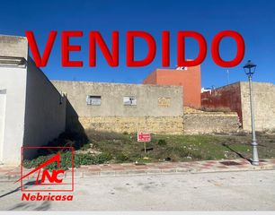 Terreno residencial en Cabezas de San Juan (Las). Solar urbano de 120 m  ubicado en la zona de la avda. pablo igle