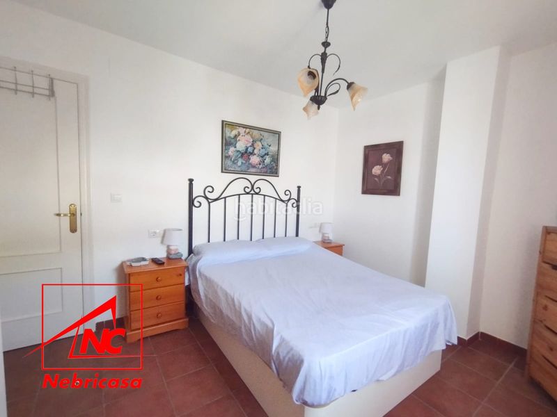 Foto fde0bf7e-23b1-43a8-9130-86e0a4fe0ba5. Casa aparellada amb aparcament piscina a Costa Ballena - Largo norte Rota