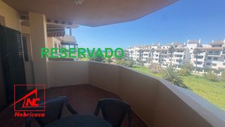 Pis a Atlanterra. Descubre este espectacular apartamento con vistas al mar,   situ