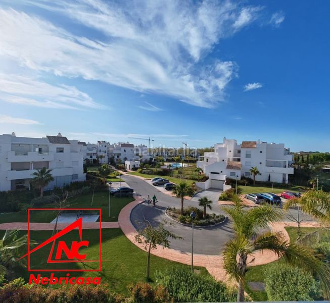 Foto 1730acac-0f2d-4fd4-8d1b-08d1d33507c3. Àtic amb aparcament piscina a Las Tres Piedras - Costa Ballena Chipiona