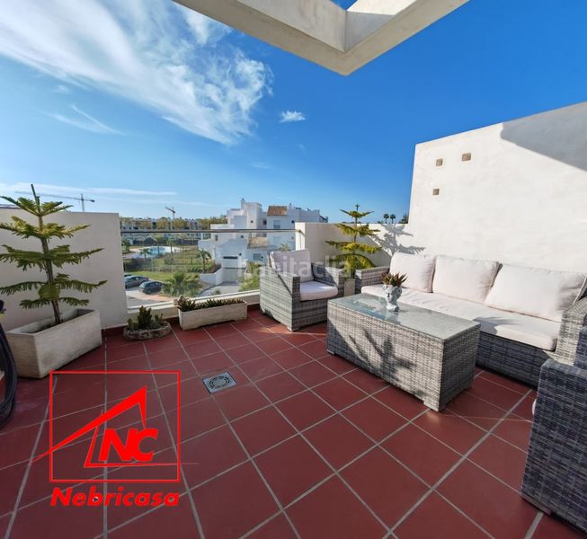 Foto e37ce3c4-8159-4228-aa60-07bafdd93674. Àtic amb aparcament piscina a Las Tres Piedras - Costa Ballena Chipiona