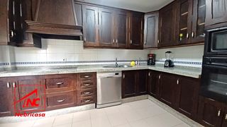 Casa a Cuervo de Sevilla (El). Vivienda unifamiliar vpo situada en el cuervo, con excelente ubi