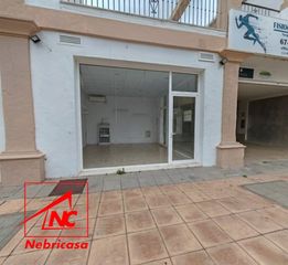 Lloguer Local Comercial a Costa Ballena Golf. Local disponible para alquiler con contrato anual, situado en el