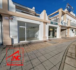 Lloguer Local Comercial a Costa Ballena Golf. Local en centro comercial áncora en alquiler