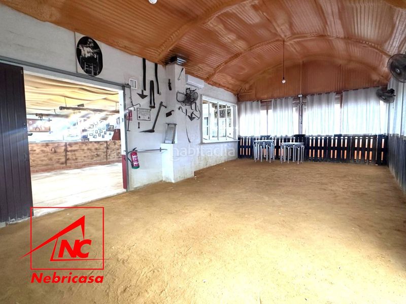 Foto a8be481a-bb50-42fe-84d4-bbc24bf5f823. Masia amb aparcament piscina a Lebrija