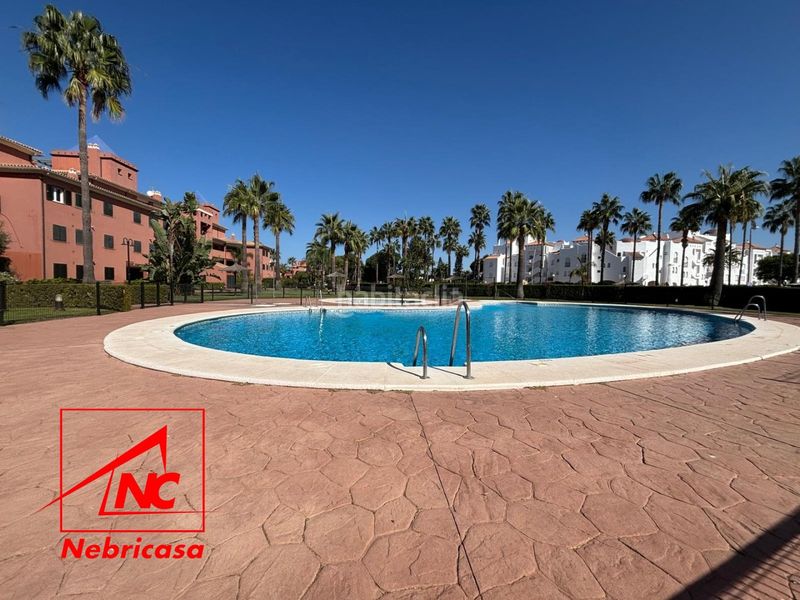 Foto f00735bd-20b6-4abf-a0ca-53d7fbee44e8. Pis amb aparcament piscina a Costa Ballena Golf Rota