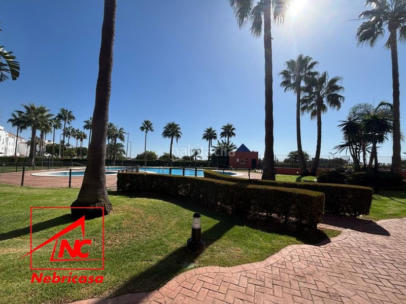 Foto f9179bca-054f-4be8-979b-ef2d4435b99d. Pis amb aparcament piscina a Costa Ballena Golf Rota