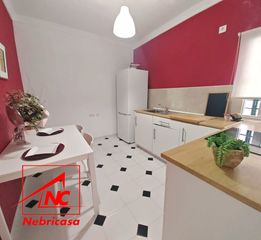 Casa in Cuervo de Sevilla (El). Casa adosada de aproximadamente 150 m, situada en  el cuervo, a