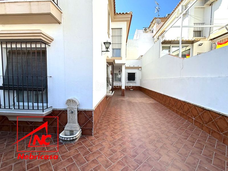 Foto 61d3e6f6-60e4-4721-8a3b-ea7fa7e677ab. Casa amb aparcament a Lebrija