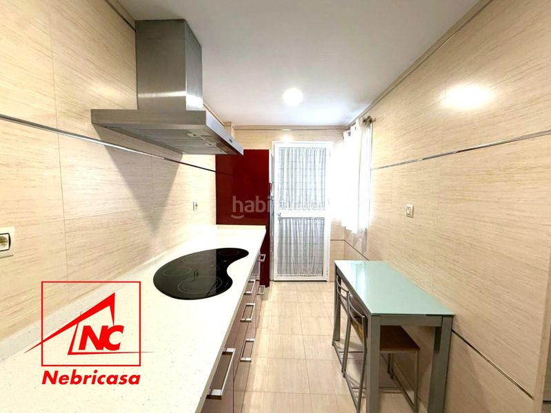 Foto 7d480e1b-8d8a-407b-b4cb-e6b233dab5d1. Casa amb aparcament a Lebrija