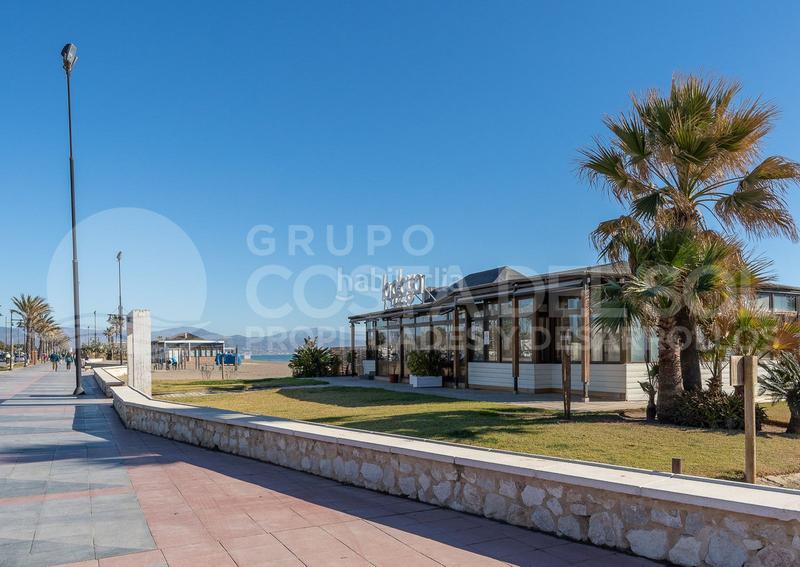 Foto 02e25902-1c07-4597-972b-2eb5ce6b7910. Rent apartment with parking pool in Los Álamos Torremolinos