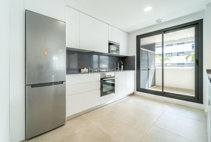 Foto 7cdb7ed6-04a2-492b-bea6-502774c916ba. Rent apartment with parking pool in Los Álamos Torremolinos