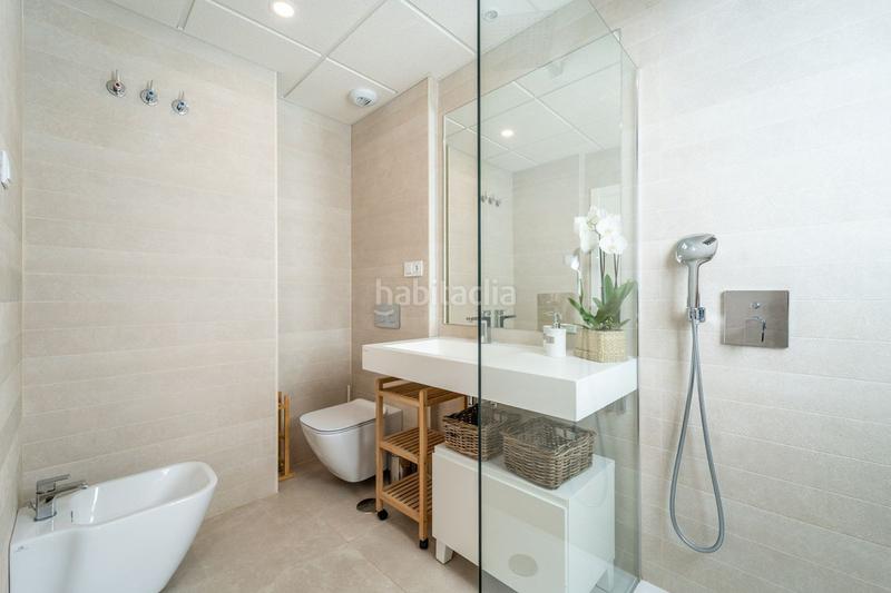 Foto 19ba363f-dd9f-45cf-9fb6-1b6ecd8d37b1. Location appartement avec parking piscine dans Los Álamos Torremolinos