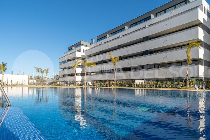 Foto 56611a7c-7863-4b75-9fcc-048ed6981d07. Location appartement avec parking piscine dans Los Álamos Torremolinos