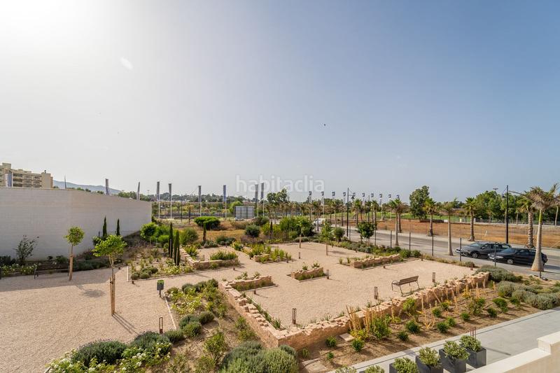 Foto 96c03410-c856-42e0-b14e-0d32a3e77aa4. Location appartement avec parking piscine dans Los Álamos Torremolinos