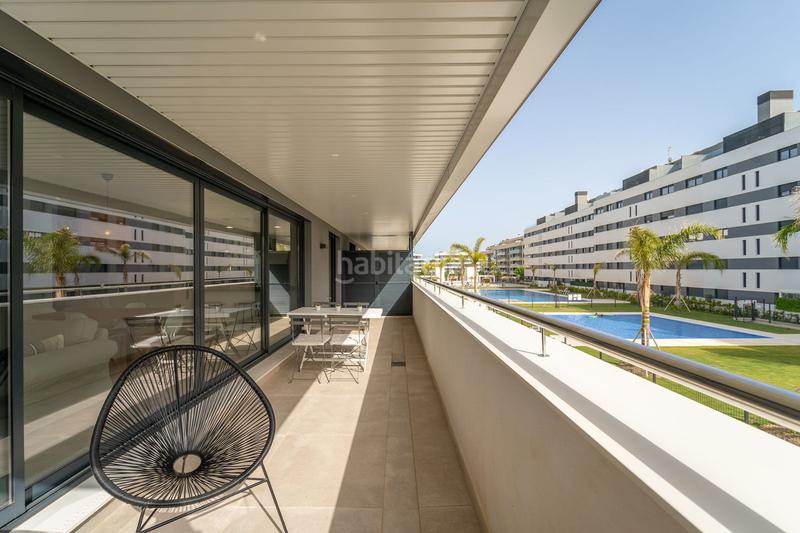 Foto aa4c3cad-80ea-4d84-8bbf-a1dfe84f46cc. Location appartement avec parking piscine dans Los Álamos Torremolinos