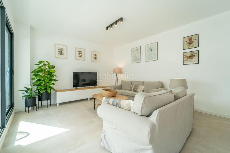Foto e0b0dd48-d3f0-49ae-8343-52bfa25cf7ab. Location appartement avec parking piscine dans Los Álamos Torremolinos