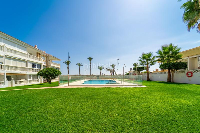 Foto bd7a0cc5-29a4-4645-8e9b-20a91dadd51e. Affitto piano terra con piscina in Playamar - Benyamina Torremolinos