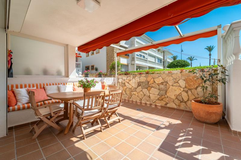 Foto eaaf0af5-9982-48bb-9d84-f6c4e203507d. Lloguer planta baixa amb piscina a Playamar - Benyamina Torremolinos