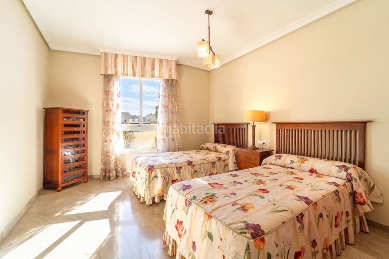 Foto 363f35cc-52cf-4778-ac35-5881c423003c. Àtic amb aparcament piscina a Playamar - Benyamina Torremolinos