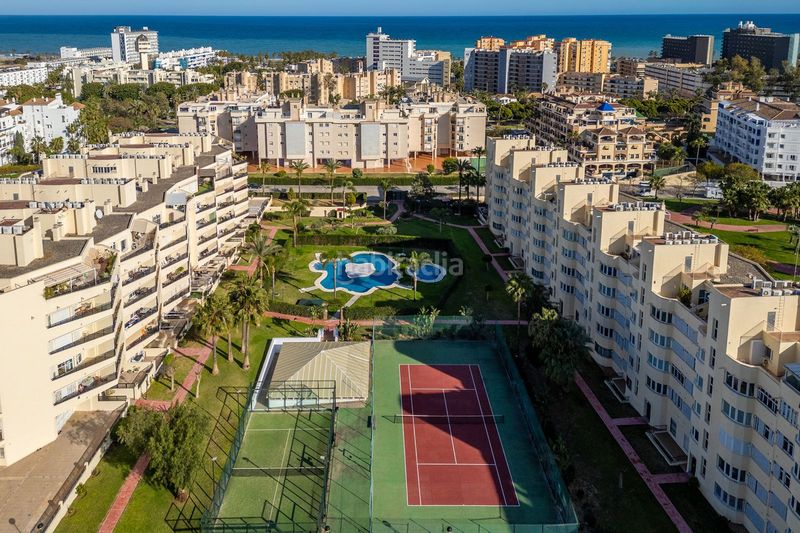 Foto 36db4c6a-afab-440e-a328-521c7347430d. Àtic amb aparcament piscina a Playamar - Benyamina Torremolinos