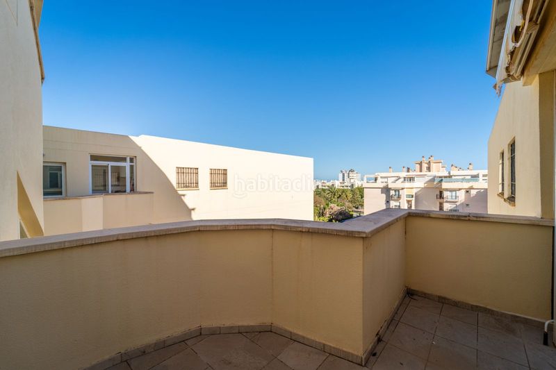 Foto efb57d5b-38a7-4a07-bdeb-4ba66dd02b75. Àtic amb aparcament piscina a Playamar - Benyamina Torremolinos