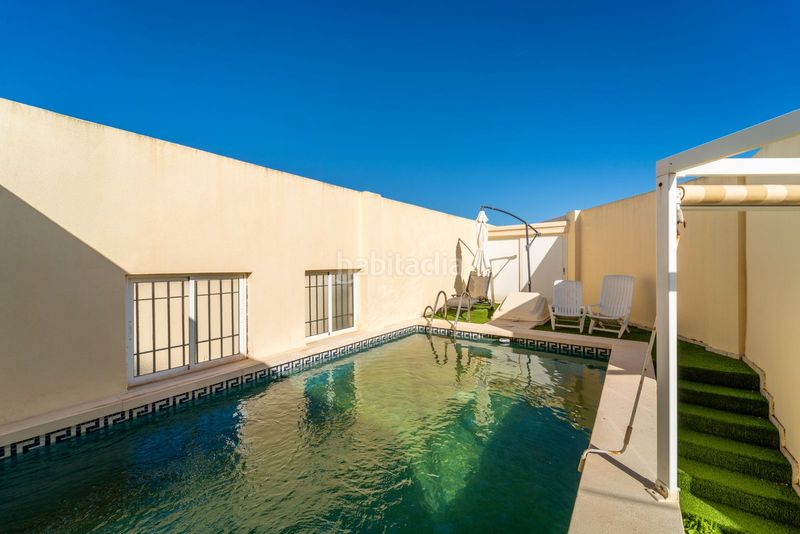 Foto f3d5f8d1-8dd6-4186-b2c8-8a42f5005d18. Àtic amb aparcament piscina a Playamar - Benyamina Torremolinos