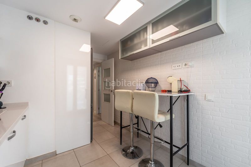 Foto 64722e02-6342-4f0b-9b07-7d4ee0c6ba60. Apartament amb aparcament piscina a El Pinillo Torremolinos