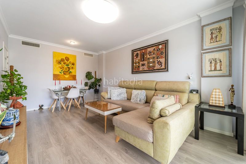Foto 64e5841f-3ed6-4117-94c3-2cfb00ec45a3. Apartament amb aparcament piscina a El Pinillo Torremolinos