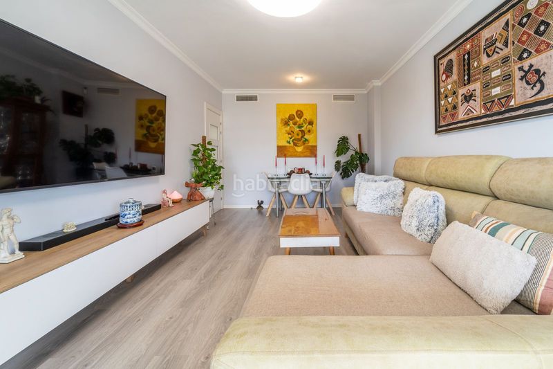 Foto 93d5da9c-497f-426f-b021-b2727f3bb278. Apartament amb aparcament piscina a El Pinillo Torremolinos