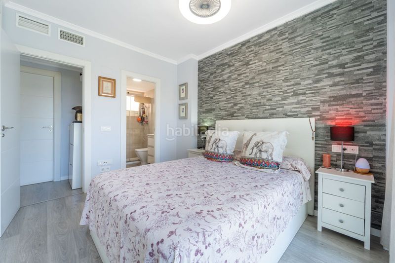 Foto d4bea5cc-8bc1-4bb4-a8a0-e0125f11688b. Apartament amb aparcament piscina a El Pinillo Torremolinos