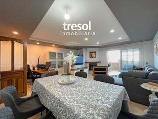 Casa adossada  Calle pedro de mena. Gran chalet adosado en urb. con piscina en el lagar. alhaurin de