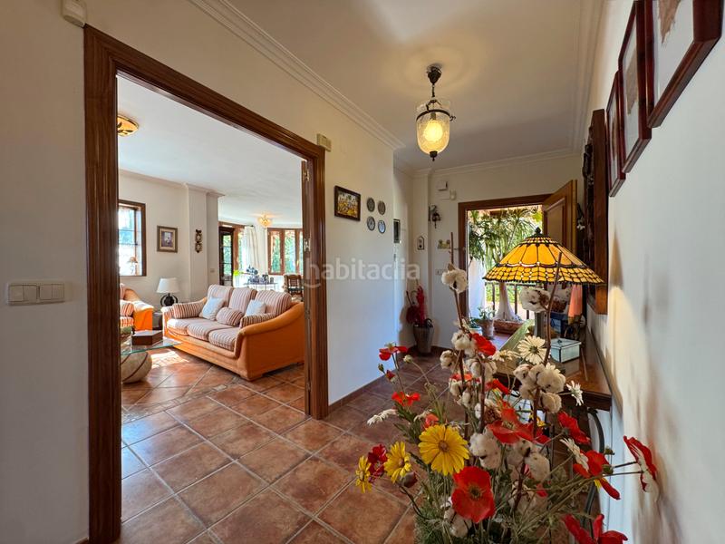 Foto 08ff6fc1-93cc-4a62-a3aa-a8a8118266d8. Xalet amb xemeneia calefacció aparcament piscina a Alhaurín de la Torre