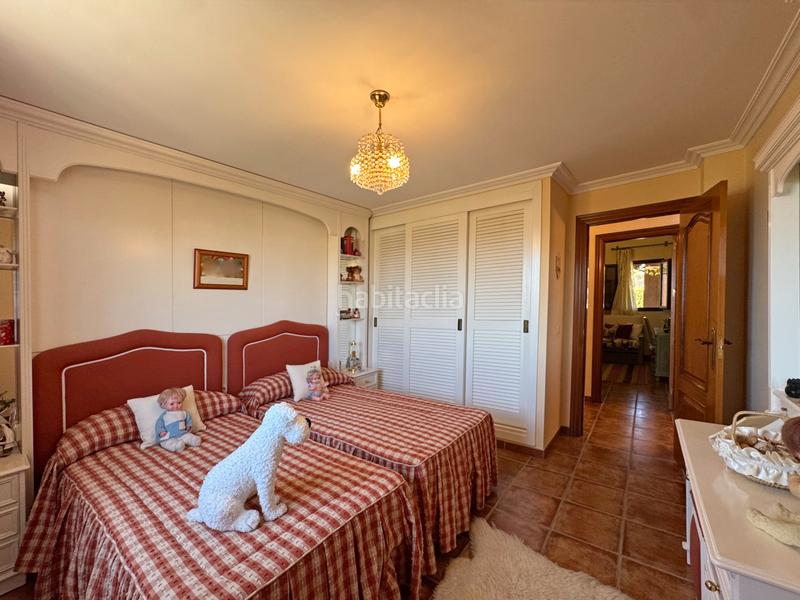 Foto 0b944632-86e1-46e8-b861-4da31a09b2eb. Xalet amb xemeneia calefacció aparcament piscina a Alhaurín de la Torre