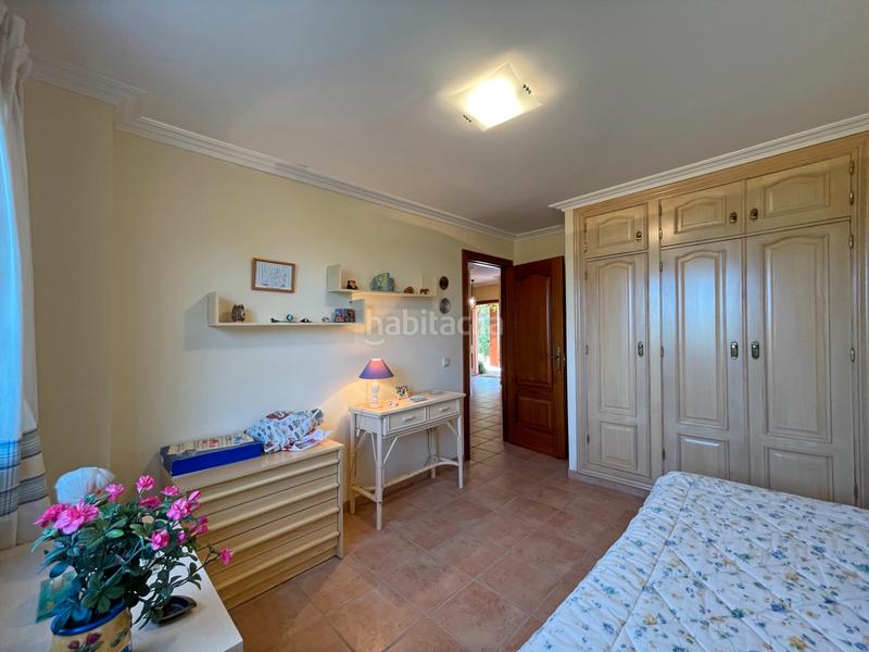 Foto 1329cf8f-bea0-44cb-8a32-353f0bd3381b. Xalet amb xemeneia calefacció aparcament piscina a Alhaurín de la Torre