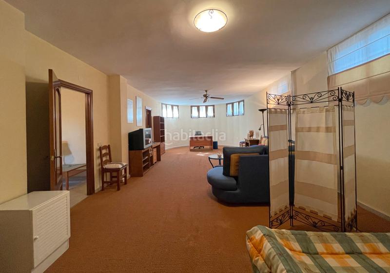 Foto 35f9f93e-6a57-4e7f-829f-cc029a67bc0c. Xalet amb xemeneia calefacció aparcament piscina a Alhaurín de la Torre