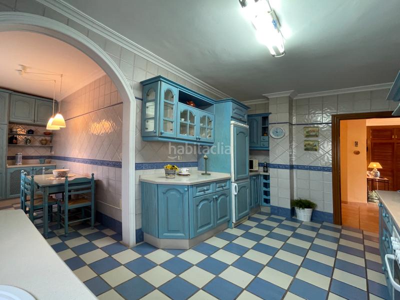 Foto 5d27e498-5aa4-430a-8e20-6fe8b6477f0f. Xalet amb xemeneia calefacció aparcament piscina a Alhaurín de la Torre