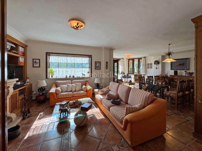 Foto 8b70925f-780f-4b49-b87f-5ab0d26a7db0. Xalet amb xemeneia calefacció aparcament piscina a Alhaurín de la Torre