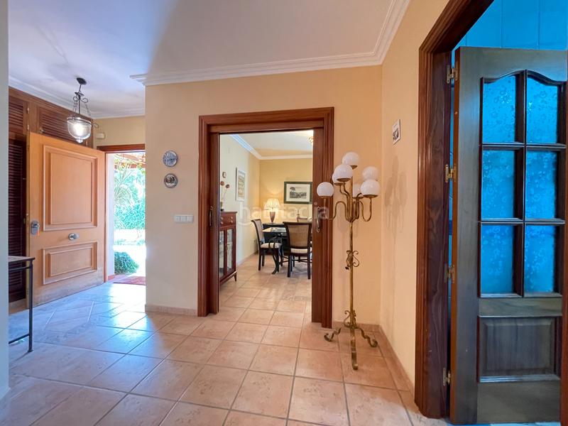 Foto 9b867124-5e42-45e9-9656-da02ef9ab3ee. Xalet amb xemeneia calefacció aparcament piscina a Alhaurín de la Torre