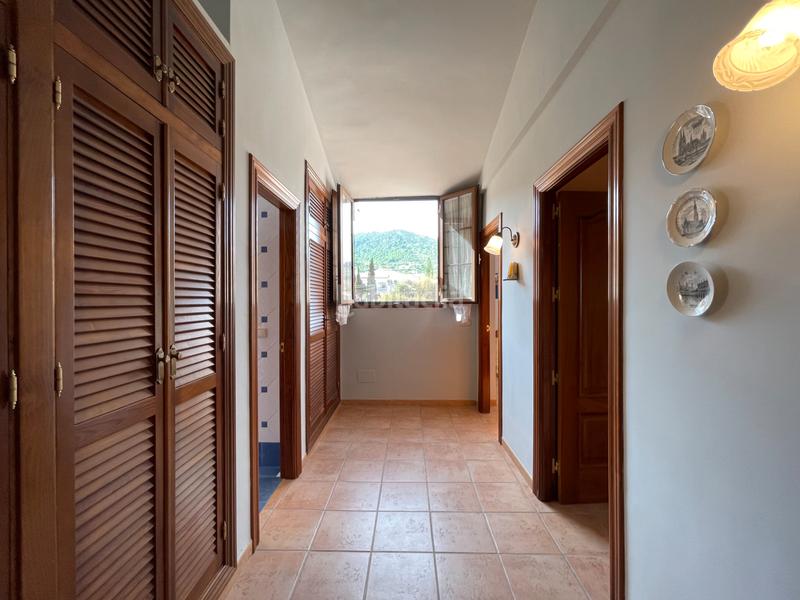 Foto c2695c97-e984-43bb-96e4-9a5300453e5e. Xalet amb xemeneia calefacció aparcament piscina a Alhaurín de la Torre