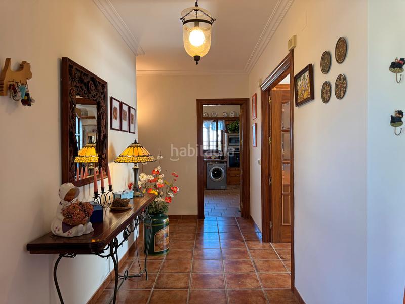 Foto d80a2c4a-bec4-4982-b5f0-f09b52048678. Xalet amb xemeneia calefacció aparcament piscina a Alhaurín de la Torre