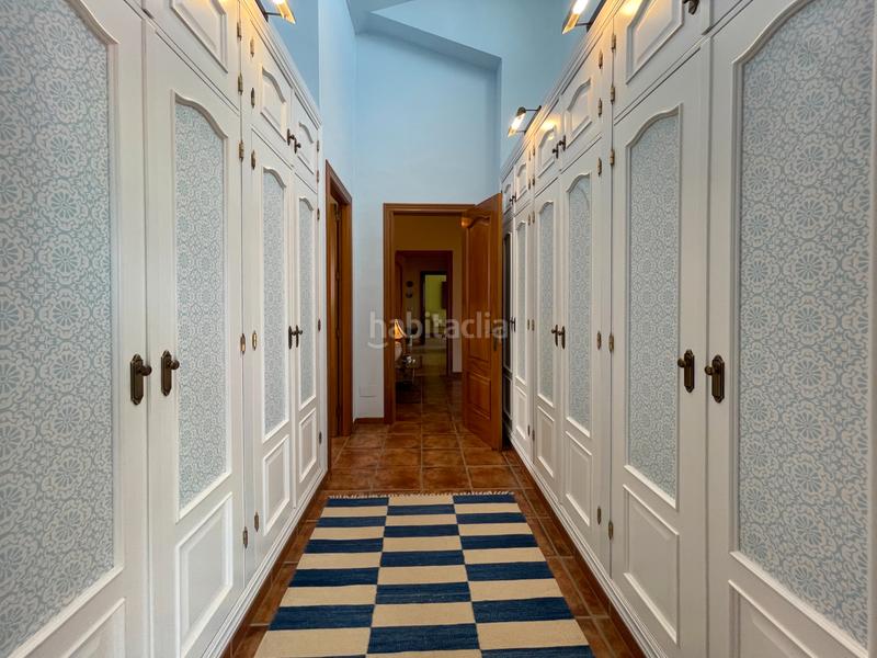 Foto e561fe55-0124-4606-bab9-171ce370ea74. Xalet amb xemeneia calefacció aparcament piscina a Alhaurín de la Torre