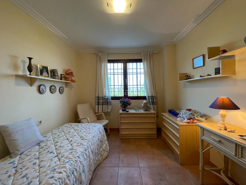 Foto ff5c15e0-6f5d-45f1-8d88-4698e4d74afa. Xalet amb xemeneia calefacció aparcament piscina a Alhaurín de la Torre