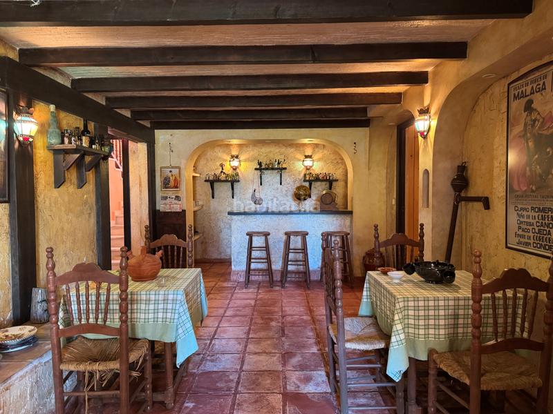 Foto 4f30af38-c4e2-452f-b98f-3ff2e9e39a23. Chalet with fireplace heating parking pool in Manantiales - Lagar - Cortijo Alhaurín de la Torre