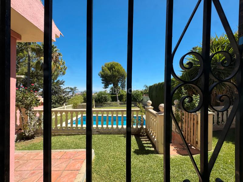 Foto 7cab2c01-f5c9-4744-81c0-16d9af60bb48. Chalet with fireplace heating parking pool in Manantiales - Lagar - Cortijo Alhaurín de la Torre