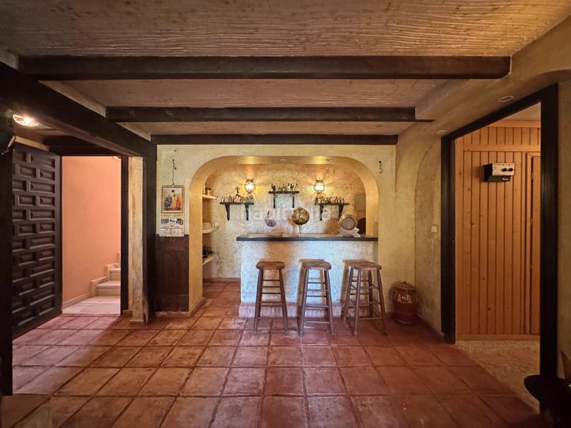 Foto b2844ed7-5eb8-453e-b329-6e12c30b110e. Chalet with fireplace heating parking pool in Manantiales - Lagar - Cortijo Alhaurín de la Torre