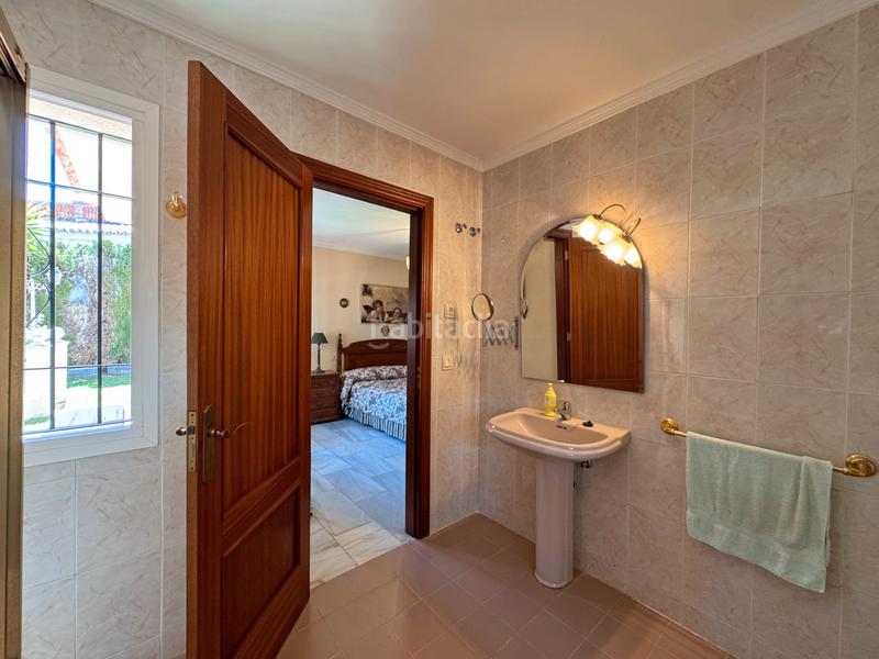 Foto d1d30cc6-0c55-421b-b1be-42a2d253f005. Chalet with fireplace heating parking pool in Manantiales - Lagar - Cortijo Alhaurín de la Torre