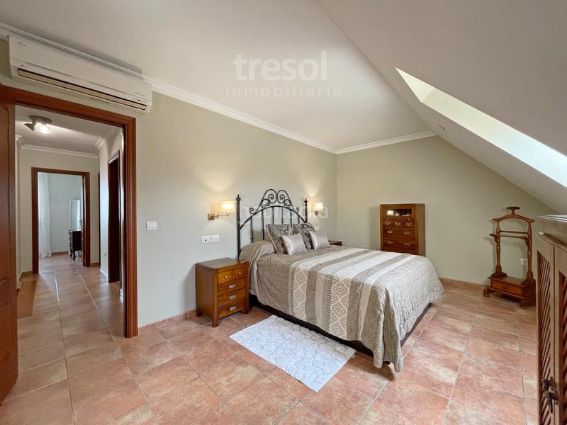 Foto 08bce531-78aa-4eac-956b-b9c29a22f07f. Chalet avec cheminée chauffage dans Centro Alhaurín de la Torre