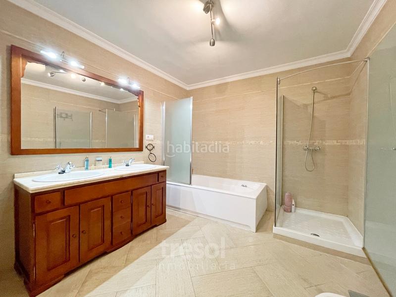 Foto 115fa593-c6a2-47dd-bb14-94c0336bc07c. Chalet avec cheminée chauffage dans Centro Alhaurín de la Torre